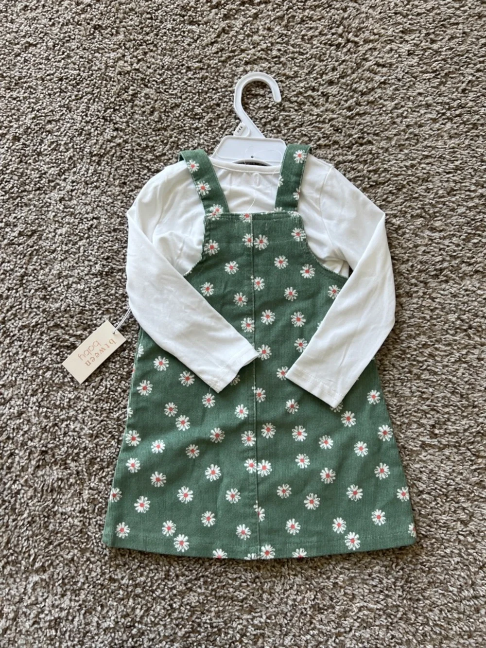 btween Green Pinafore with White Daisy and a White Top Accent - Picture 2 of 4